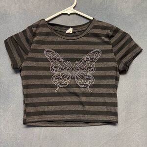 SHEIN teen Gray Striped Tee with Butterfly Design Girly Skater Emo Gothy